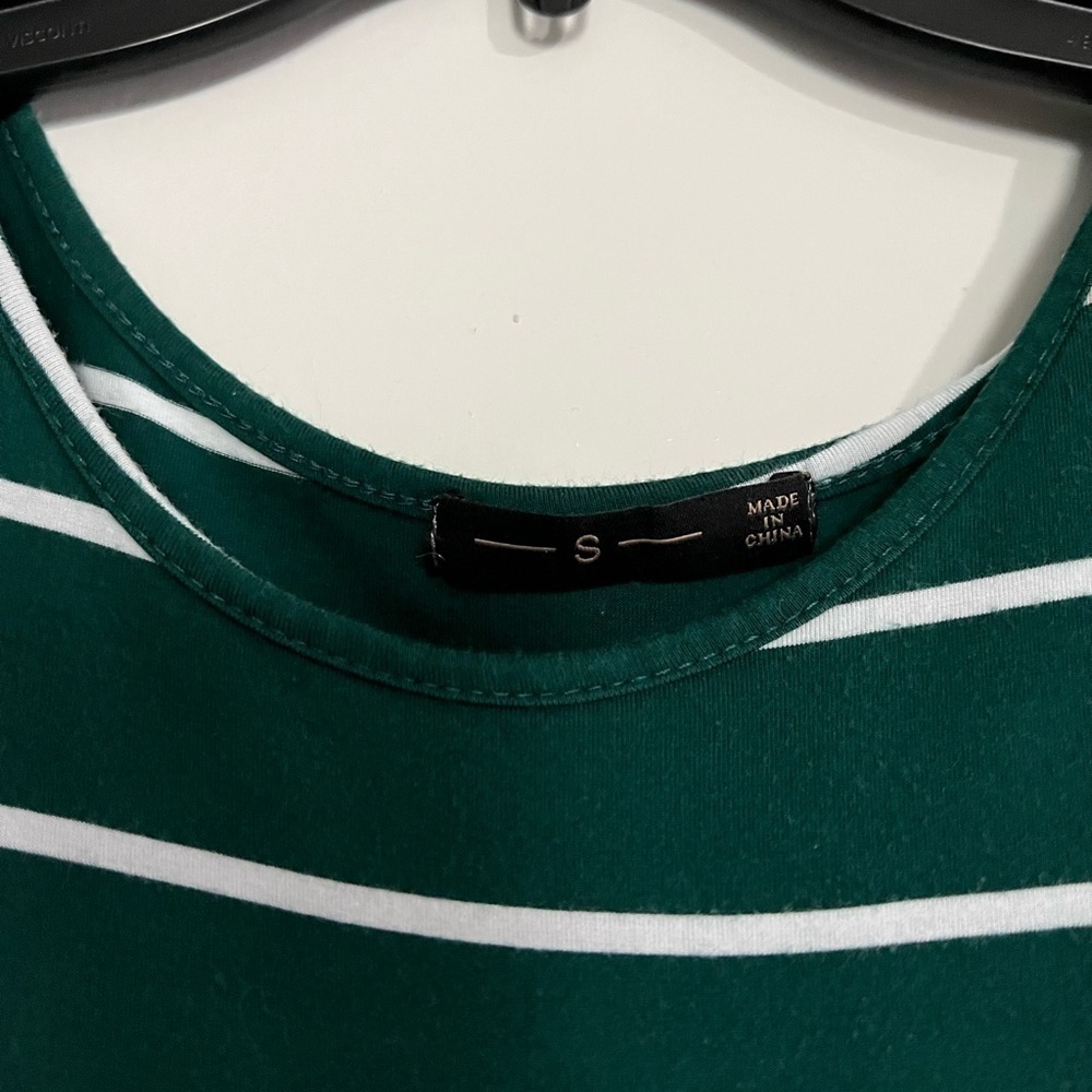 small ankle length maxi green and white striped dress, has pockets! - Picture 3 of 4